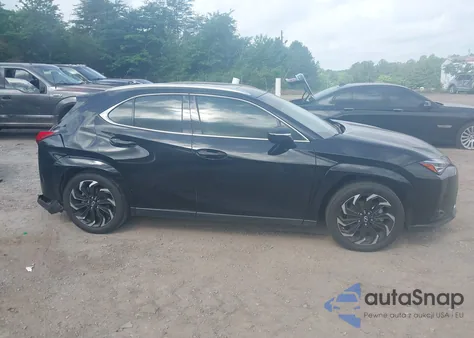 2022 Lexus Ux 200 z USA, uszkodzony, nr VIN JTHP3JBHXN2052048